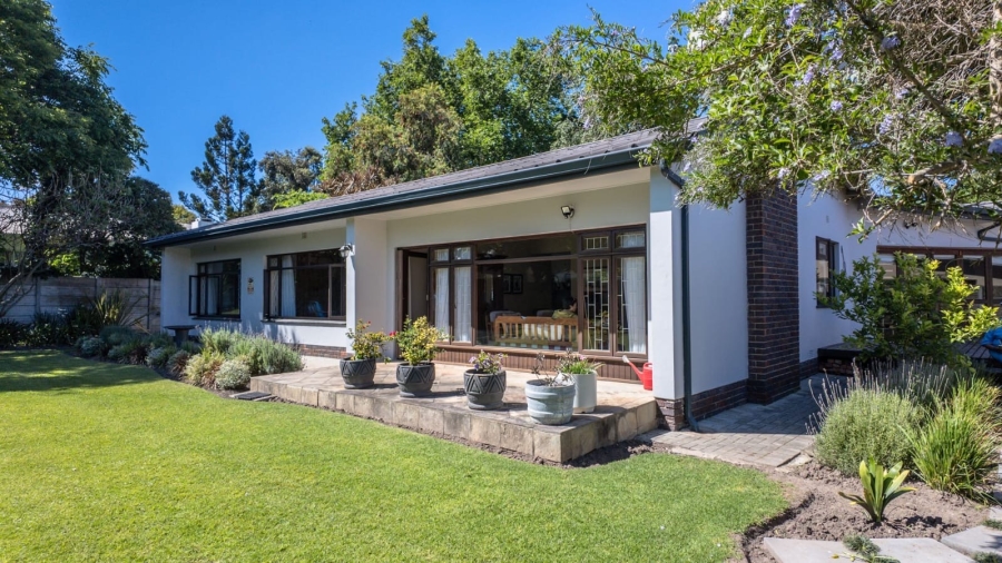 4 Bedroom Property for Sale in Dormehls Drift Western Cape